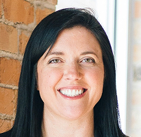 Portrét Sophie Hartwell, vedoucí týmu zákaznického servisu